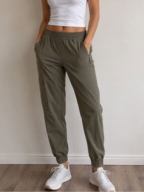 Columbia Omni-Shade Olive Green Utility Jogger Pants XS